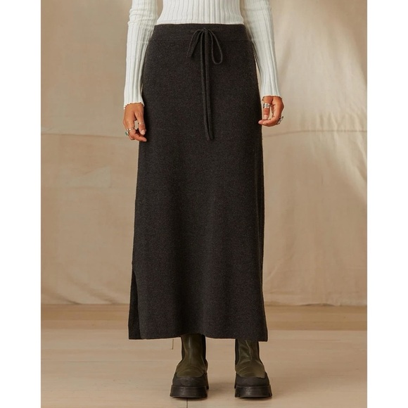 Sundance Miriam Sweater Midi Skirt Womens Large Gray Brown Elastic Pull on Wool - Picture 1 of 7